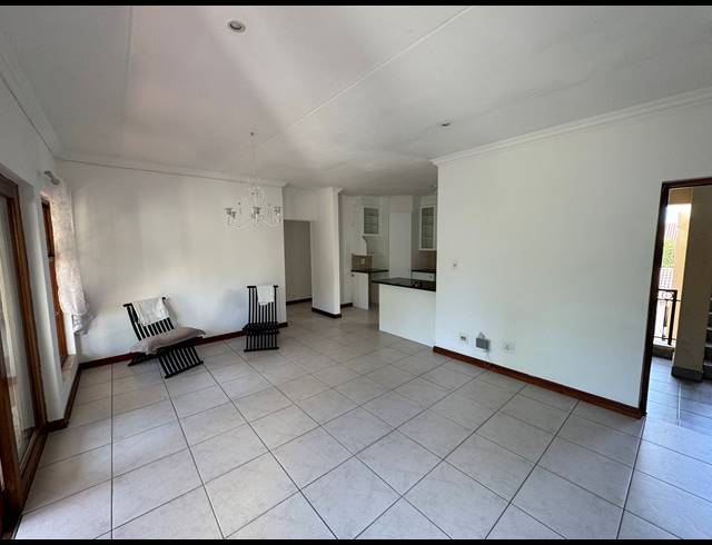 3 BEDROOM APARTMENT RENTED IN BRYANSTON